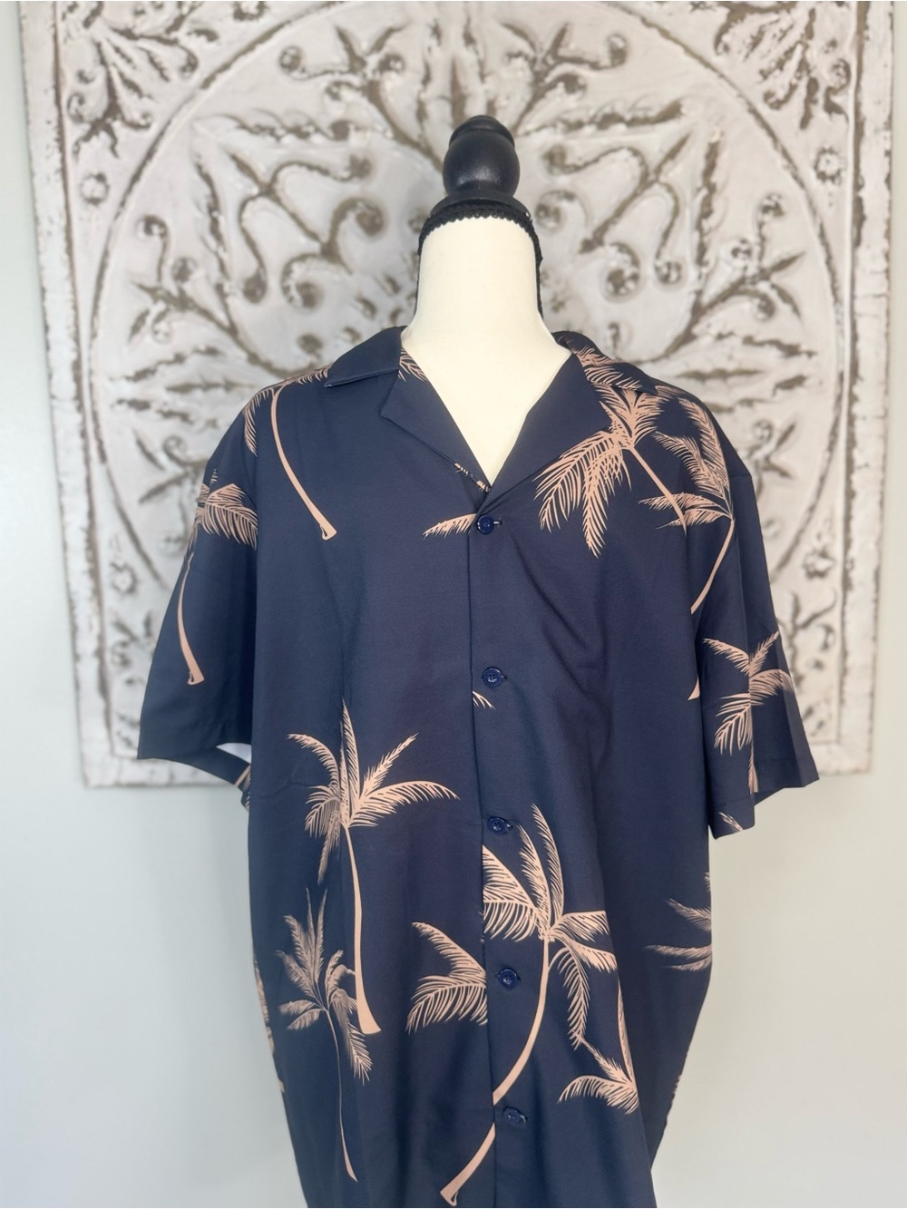 Men's Black Tropical Palm Print Short Sleeve Shirt